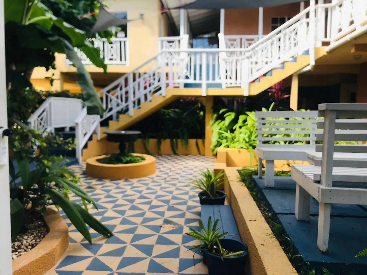 Moxons Beach Club Boscobel Hotel